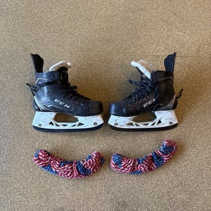 CCM JetSpeed FT365 Hockey Skates Regular Width   Size 2.5 (Used)