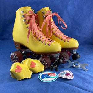Moxi Beach Bunny Strawberry Lemonade Roller Skates Size 7