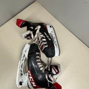 CCM JetSpeed FT1 Hockey Skates Regular Width Size 3.5 (Used)