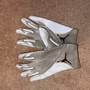 White Large Adult Nike Vapor knit Gloves (Used)