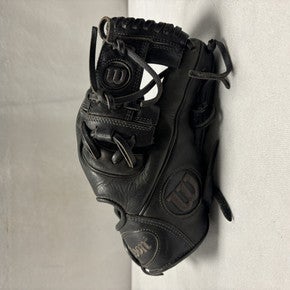 Wilson (Used) Black Right Hand Throw 11.5" Baseball Glove