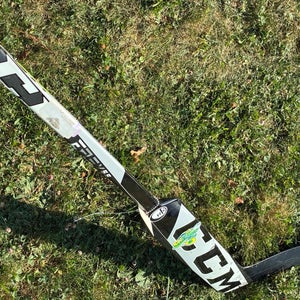 Junior CCM Eflex 5.5 Goalie Stick Regular 21" Paddle (Used)