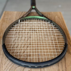 Adult Wilson Blade 104 v8 Tennis Racquet (Used)