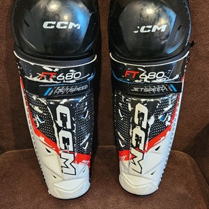 CCM Jetspeed FT680 Shin Pads