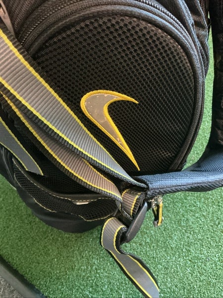 Nike Sasquatch Stand Bag 14-way Dividers W/ No Rain Cover