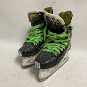 Bauer (Used) Intermediate Junior Size 2.5 Hockey Skates