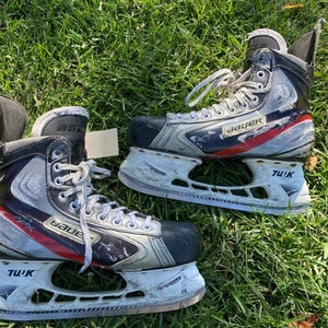 Senior Bauer Vapor APX Hockey Skates Regular Width 9.5 (Used)