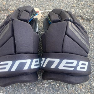 Black Junior Bauer Vapor X Gloves 11" (Used)