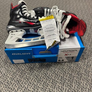Bauer Vapor X4 Size 5.5 Fit 1 skates