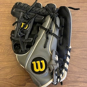 Right Hand Throw Wilson A500 Baseball Glove 11" (Used)