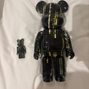 Matrix Resurrection 400% + 100% Bearbrick Combo by Medicom
