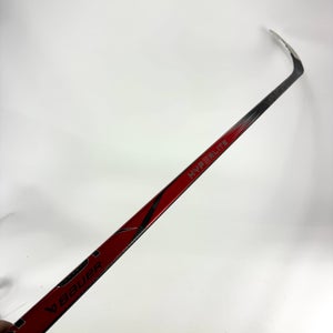 Repaired Right Red Bauer Vapor Hyperlite 2 | 77 Flex P92 Curve Grip | R33