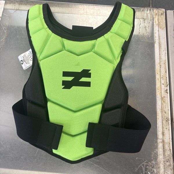 Unequal Lacrosse Goalie CC Chest Protector. Msrp $159.99. Excellent Condition.