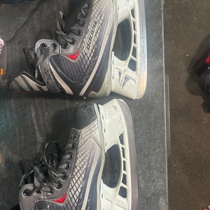 Bauer Vapor X15 Hockey Skates Size 3.5 (Used)