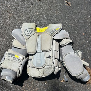 Small / Medium  Warrior Ritual G2 Goalie Chest Protector (Used)