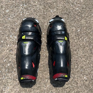Intermediate Bauer Vapor Hyperlite 13" Shin Pads