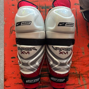 Junior Nike Bauer Vapor XVI 11" Shin Pads (Used)
