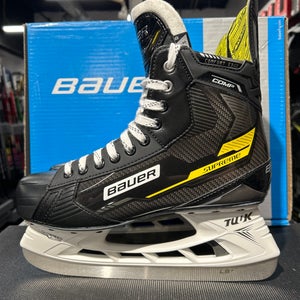 2022 Bauer Supreme Comp Hockey Skates Regular Width 9.5 (New)
