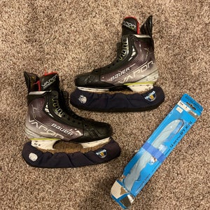 Bauer Vapor Hyperlite Hockey Skates Size 5 (Used)
