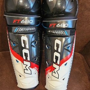 CCM Jetspeed FT680 12 inch Shin Pads