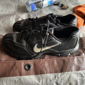 Nike golf shoes(spiked)