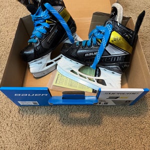 Bauer Supreme 3S Hockey Skates Regular Width Size 1.5 (Used), Free Shipping!