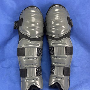 Knapper AK3 11" Shin Pads
