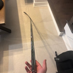 Senior True Hzrdus 9x4 Right Handed Hockey Stick P28 Pro Stock (New)