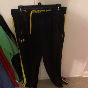 Black Large Men's Under Armour Pants (Used)