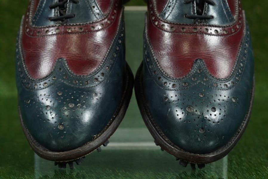 VINTAGE FOOTJOY WINGTIP OXFORD CLASSICS MEN display picture 1