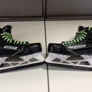 Bauer Supreme 1S Hockey Goalie Skates  Wide Width 7.5 With Extras