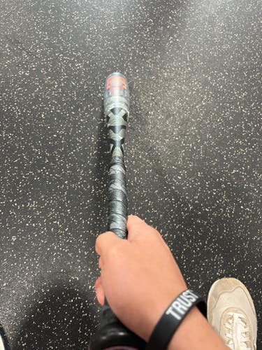 Easton (Used) (-10) 30" 2 3/4" Barrel USSSA Certified Bat