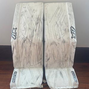 Brian's 2024 33” Iconik Pro Goalie Leg Pads (Used)