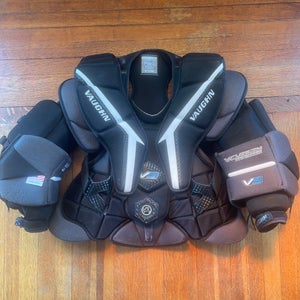 Senior Small Vaughn Velocity V9 Carbon Pro Goalie Chest Protector (Used)