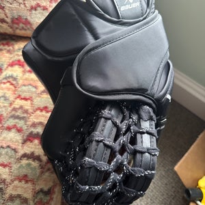 2023 Bauer GSX Intermediate Regular (New) Black