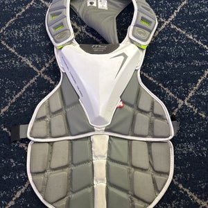 Large Maverik Max Chest Protector (Used)