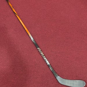 Bauer Vapor Hyperlite 2 Left Hand P28 70 Flex Pro Stock (New) Stick Item#HYP26
