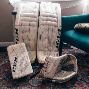 35 +2 CCM Extreme Flex II  White Pro Goalie Full Set