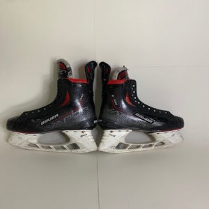 Bauer Vapor 3X Pro Hockey Skates Regular Width  5 (Used)