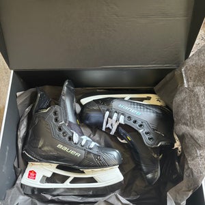 Bauer Supreme Shadow Hockey Skates Regular Width Pro Stock Size 5 (New)