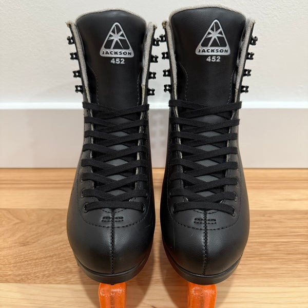 Jackson Ultima Finesse JS452 Boys Black Figure Ice Skates Size 4