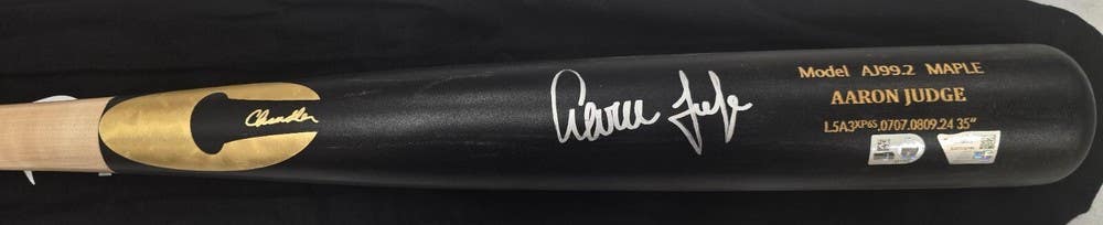 Yankees AARON JUDGE 2024 Player Issued SIGNED Authentic Black/Tan Chandler Bat