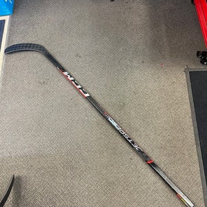 Intermediate CCM JetSpeed FT6 Hockey Stick P29 RH (New) 55 flex