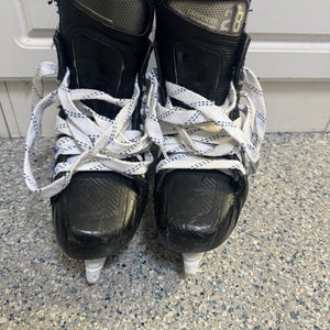 Bauer Hockey Skates Extra Wide Width  Pro Stock 7.5 (Used)