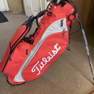 New Titleist 2025 Players 4 Lightweight Stand Bag