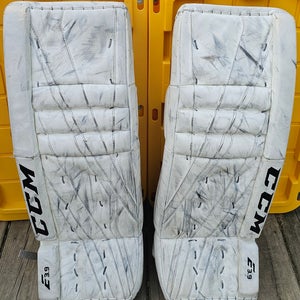 CCM Extreme Flex E3.9 Hockey Goalie Leg Pads 31"+1"