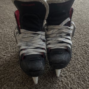 2018 Bauer Vapor X350 Hockey Skates Regular Width 8.5 (Used)