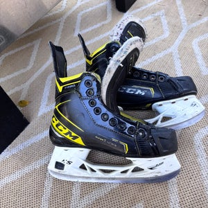 CCM Super Tacks 9380 Hockey Skates Regular Width Size 3 (Used)