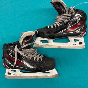 Senior CCM EFLEX 6.5 Hockey Goalie Skates Regular Width 9 (Used)