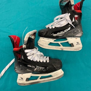 Junior Bauer Vapor X5 Pro Hockey Skates | Size 3 (Used)